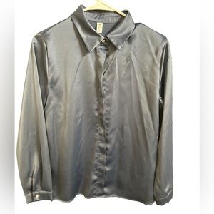 Worn only once ready to replace it for something new!